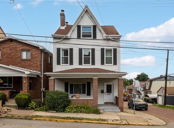 2100 Rockledge St, Spring Hill, PA 15212