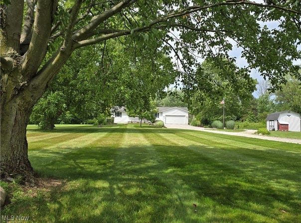 6170 Akron Road, Smithville, OH 44677