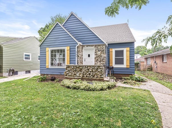 507 Ostemo Place, South Bend, IN 46617