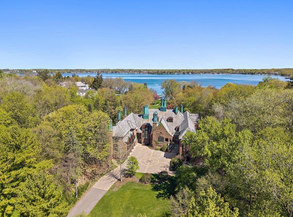 17950 Breezy Point Road, Woodland, MN 55391