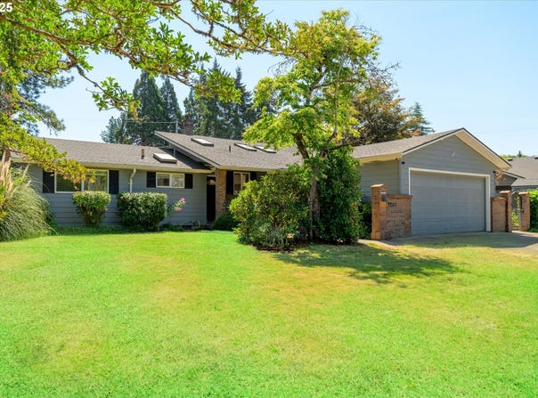 1037 SHARON WAY, Eugene, OR 97401