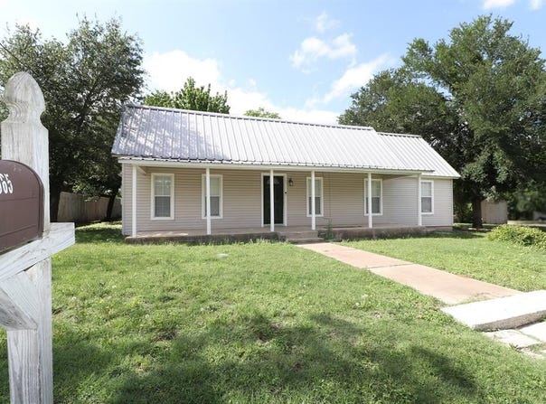 1065 W Pecan Street, Stephenville, TX 76401