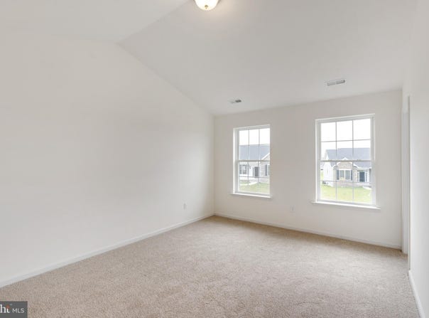 22 MEADOW LANE, HANOVER, PA 17331