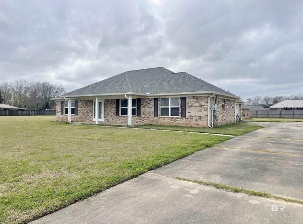 23575 Fountain Street, Robertsdale, AL 36567