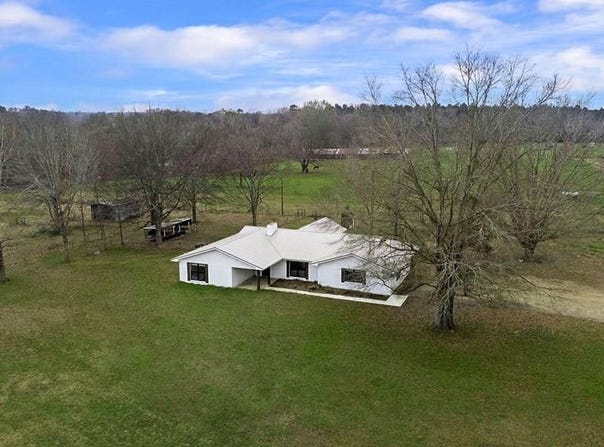1122 County Road 428, Tenaha, TX 75975