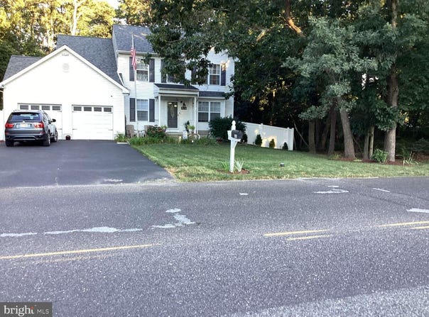 370 E TAUNTON AVENUE, WEST BERLIN, NJ 08091