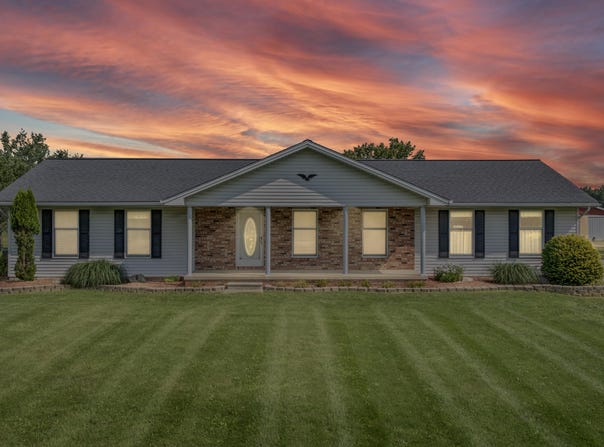 5249 Carleton Rockwood Road, South Rockwood, MI 48179