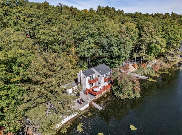 19 Baby Beach Rd, Groton, MA 01450