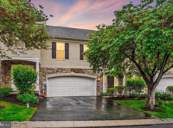 4 HARDY COURT, LANCASTER, PA 17602