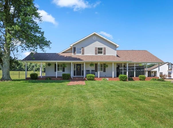 545 Lennie Rd., Hanson, KY 42413