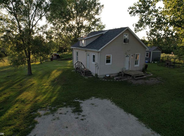 11023 215Th Avenue, Van Wert, IA 50262