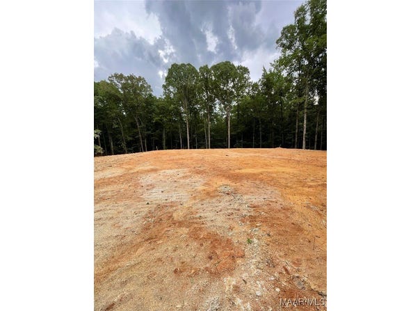 196 Venable Court, Wetumpka, AL 36092