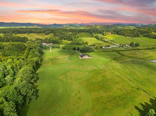 1114 Matt Baker Road, London, KY 40741