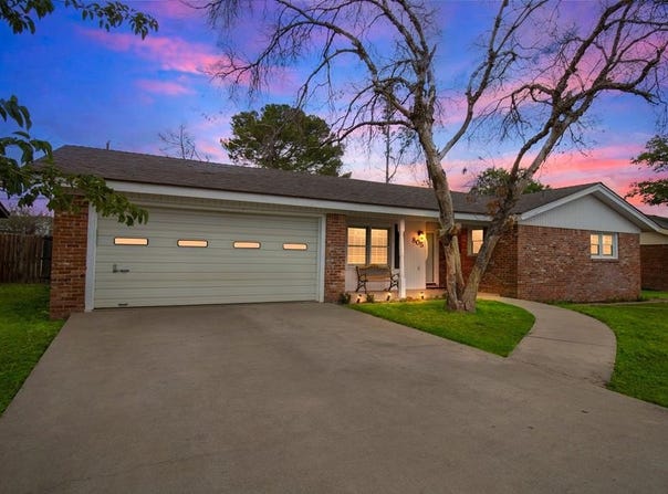 805 W Spruce Ave, Midland, TX 79705