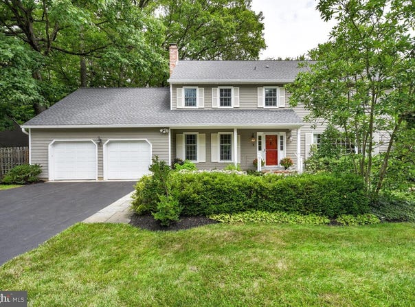 22 MONTEREY DRIVE, PRINCETON JUNCTION, NJ 08550