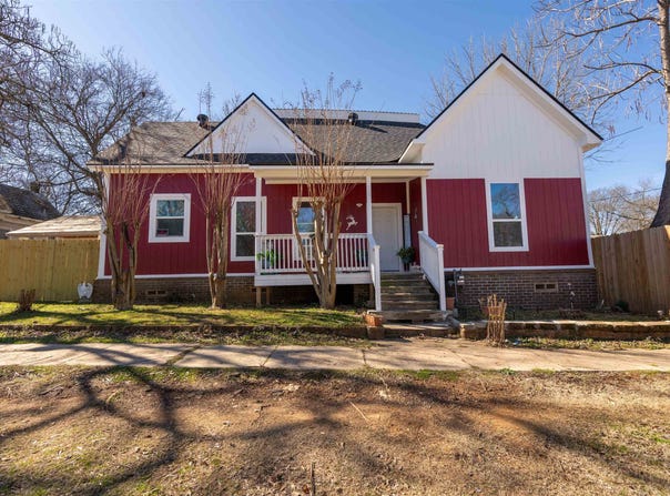 906 E Houston St, Marshall, TX 75670