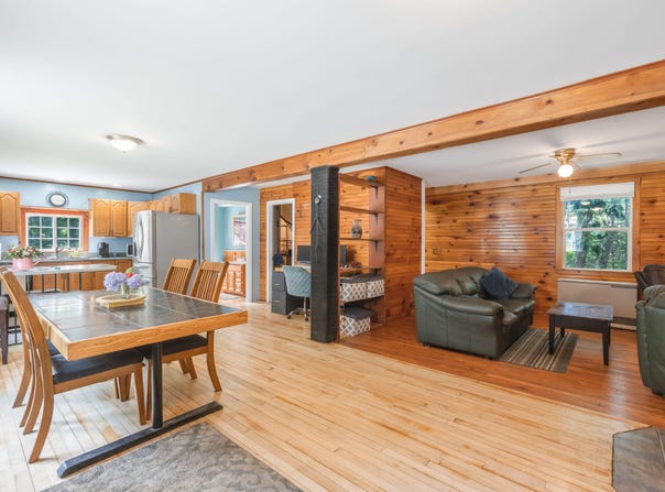 3184 Camden Road, Warren, ME 04864