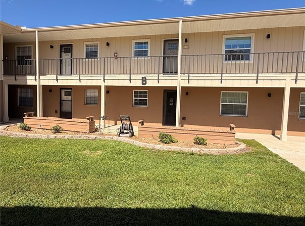 1640 JUNO TR, ASTOR, FL 32102