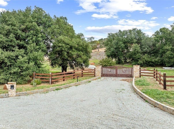 39948 Avenida La Cresta, Murrieta, CA 92562