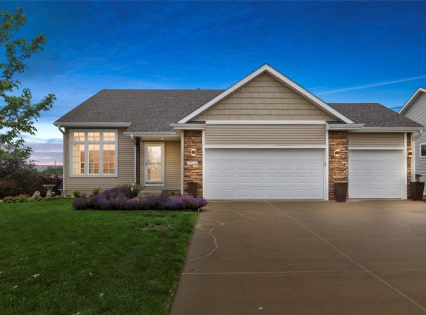 1822 30th Avenue SW, Altoona, IA 50009