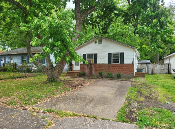 116  Downes St, Hampton, VA 23663