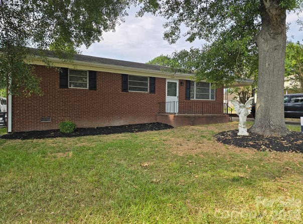 2218 W 5th Avenue, Gastonia, NC 28052
