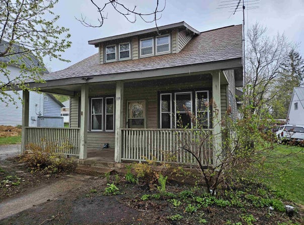 308 W Prospect Street, Endeavor, WI 53930-9682