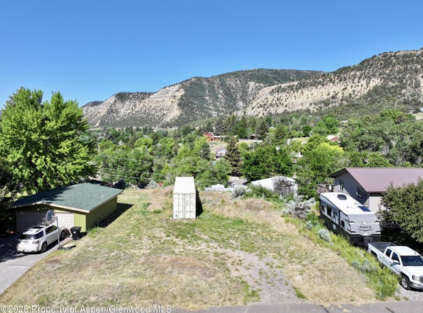 851 5th Street, Meeker, CO 81641