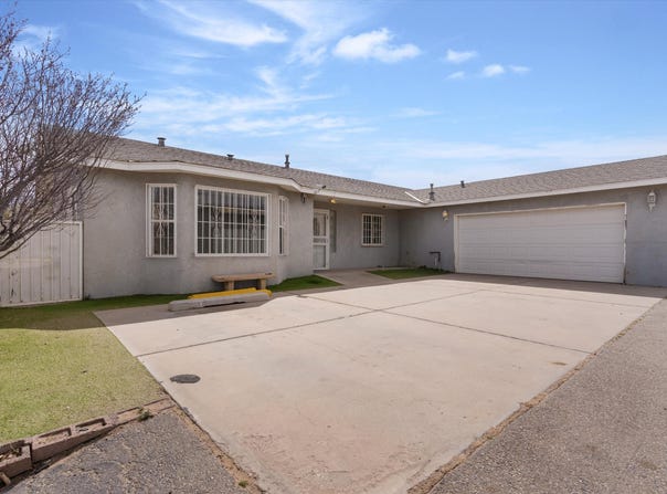 2528 Coors Boulevard SW, Albuquerque, NM 87121