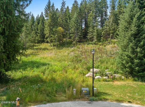 Nna White Way, Priest River, ID 83856