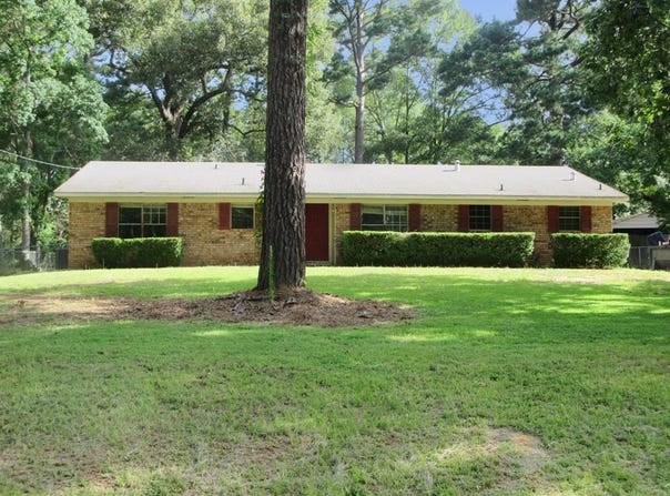 102 Parkview Street, Mansfield, LA 71052