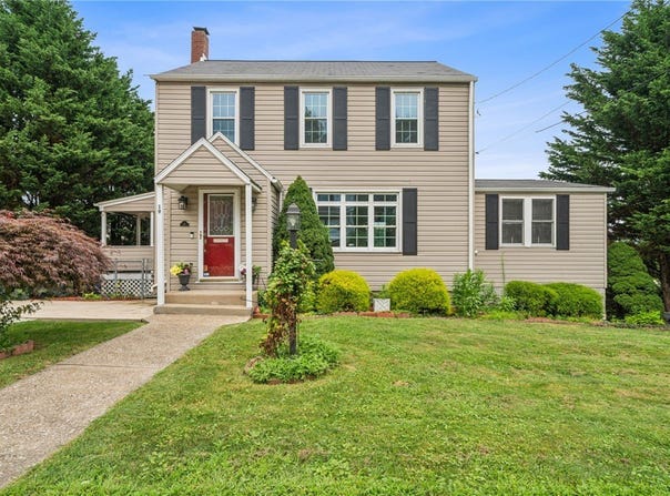 19 Frick Ave, Mt Pleasant Boro, PA 15666