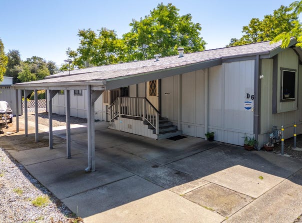 2810 Bechelli Lane, Redding, CA 96002