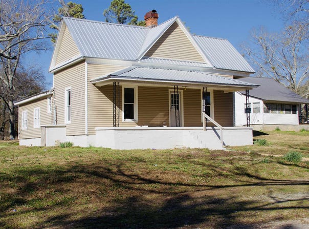 355 Main St, Vina, AL 35593