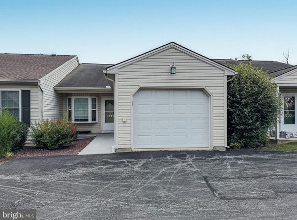 3220 HUB COURT, DOVER, PA 17315