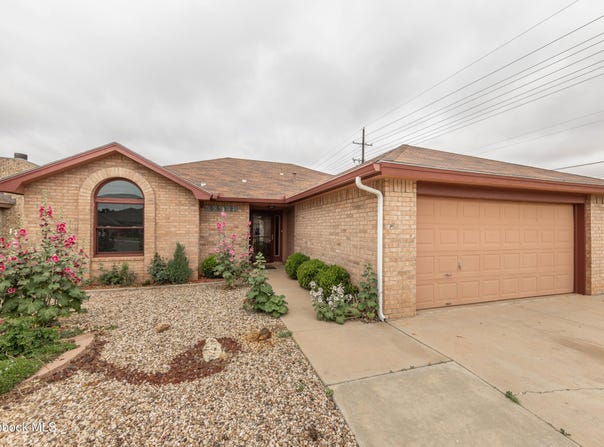 402 Kewanee Avenue, Lubbock, TX 79416