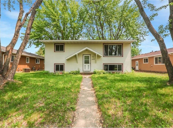 1432 11th Avenue N, Saint Cloud, MN 56303