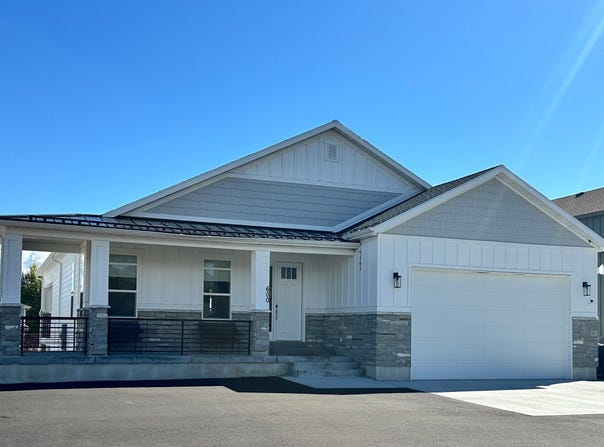 600 S STUMP HOLLOW Rd, Garden City, UT 84028