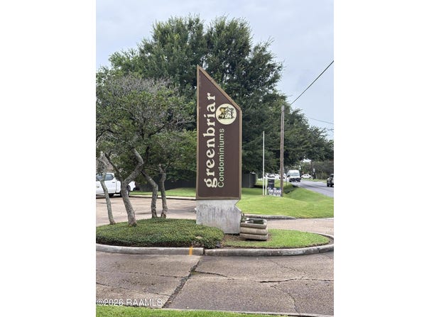 220 Doucet Road, Lafayette, LA 70503