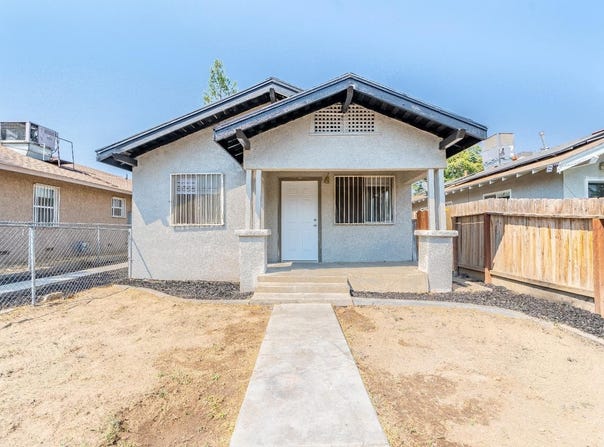3137 Townsend Avenue, Fresno, CA 93702