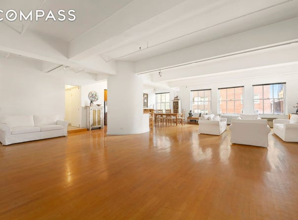 347 W 39th Street, New York, NY 10018