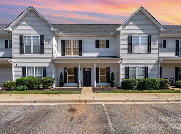 28 Ridgestone Circle, Mauldin, SC 29662