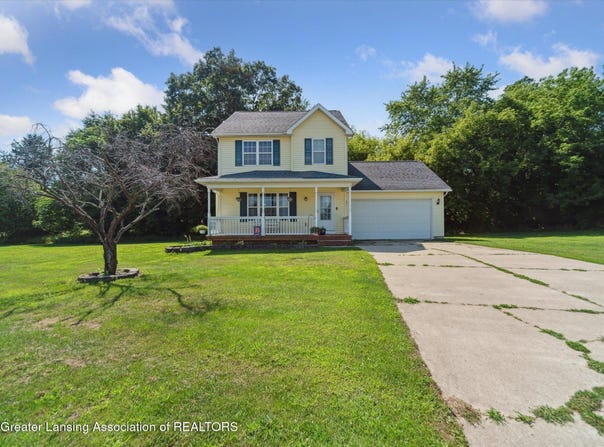 204 S Emerald Way, Morrice, MI 48857