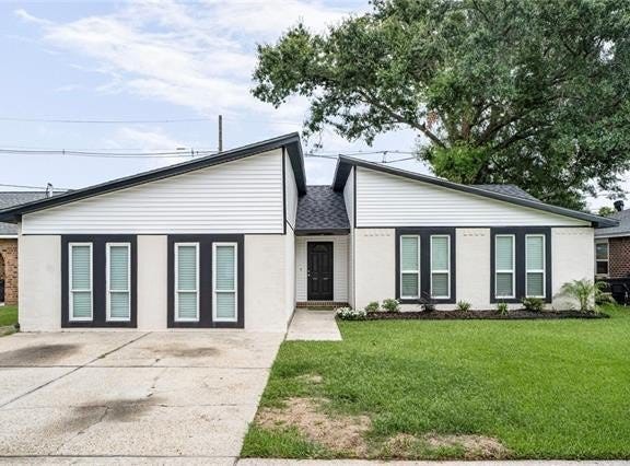 1408 N SUGAR RIDGE Road, La Place, LA 70068