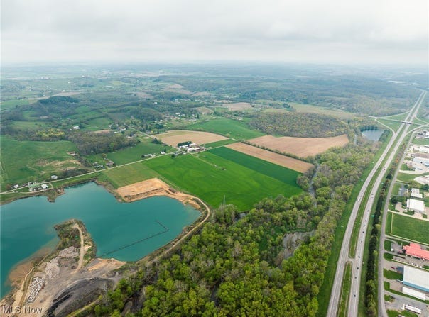 Bair Road NW, Dover, OH 44622