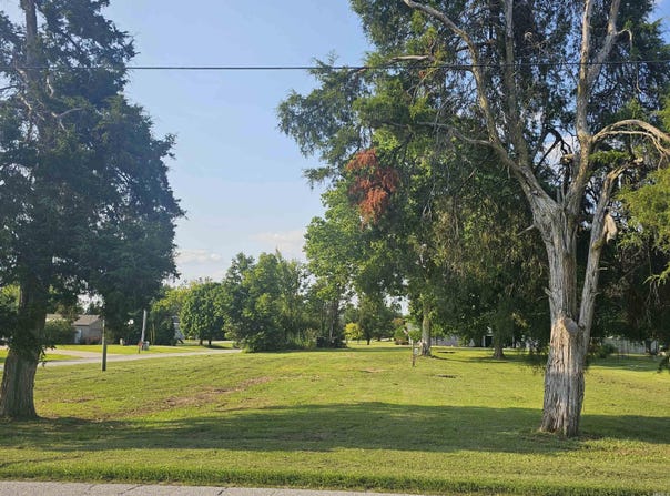 5033 N 320 W Road, Huntington, IN 46750
