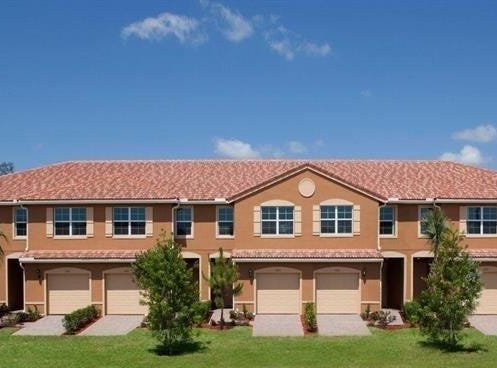 5274 N Palm Colony Drive, Lake Worth, FL 33463
