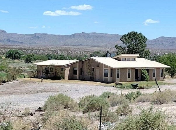 231 Las Palomas Cyn Road, Williamsburg, NM 87942
