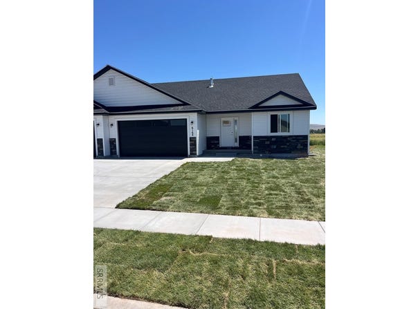 6164 Red Shirt Rd, Idaho Falls, ID 83401