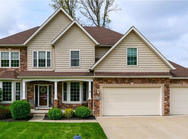 21252 BRECKENRIDGE LANE, STRONGSVILLE, OH 44149
